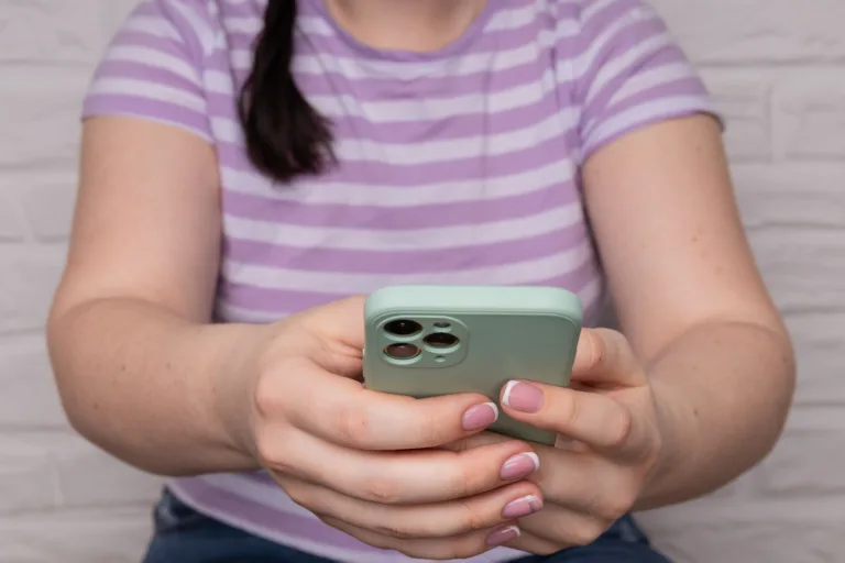 Customizar mensajes iPhone: guía para respuestas rápidas