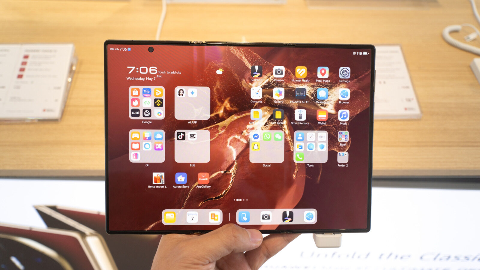 El Primer Telefono Triptico De Samsung Podria No Llegar A Ee Uu