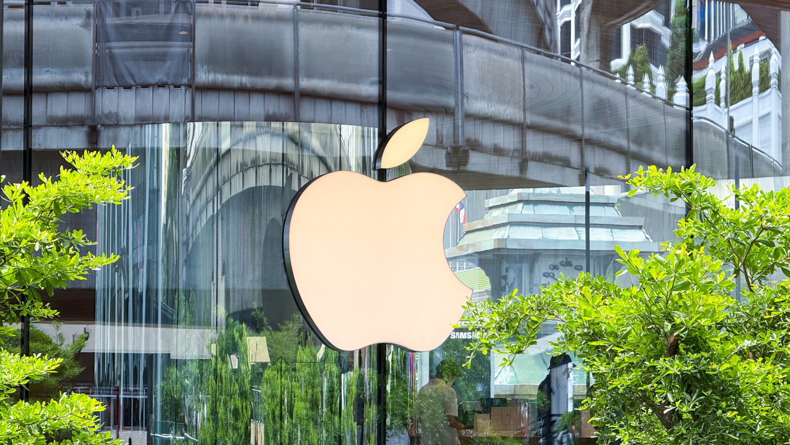 Iphone Fold Tendra Camara Frontal De 24mp Bajo La Pantalla