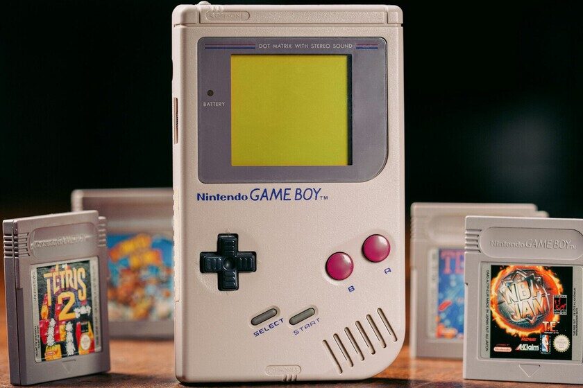 Padre Crea 2 Juegos Para Alegrar A Su Hijo De 7 Anos En Game Boy