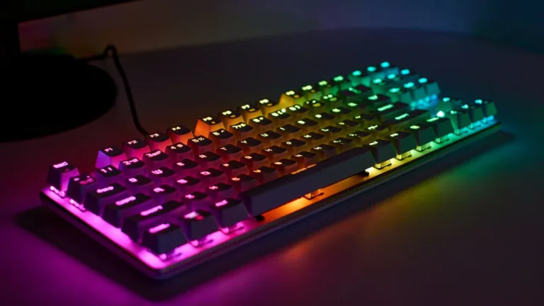 Teclados para juegos vs teclados regulares: diferencias clave