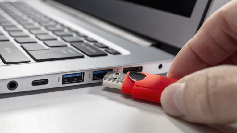 Tres Cosas Que Nunca Debes Conectar A Los Puertos Usb De Tu Laptop