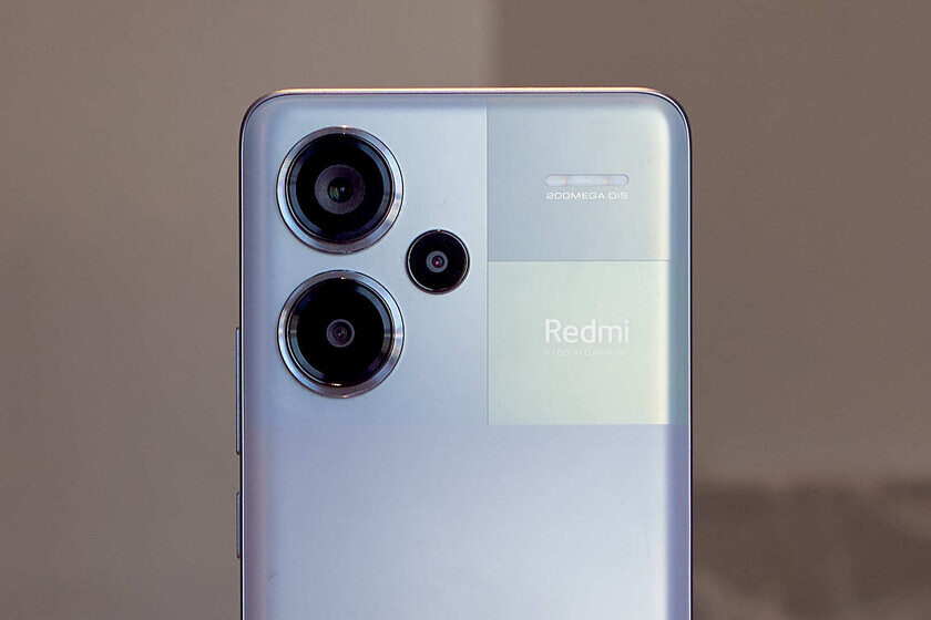 Viaje Con Un Gama Media De 200 Megapixeles Y Fotos En Automatico